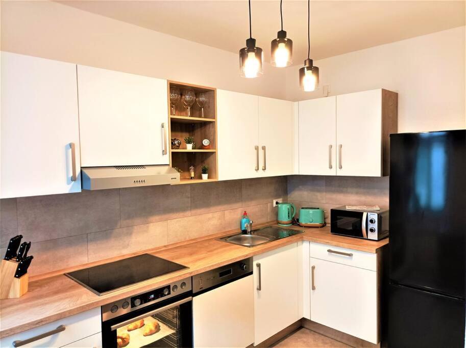 Modernes Apartment Mit Balkon Magdeburg Ngoại thất bức ảnh